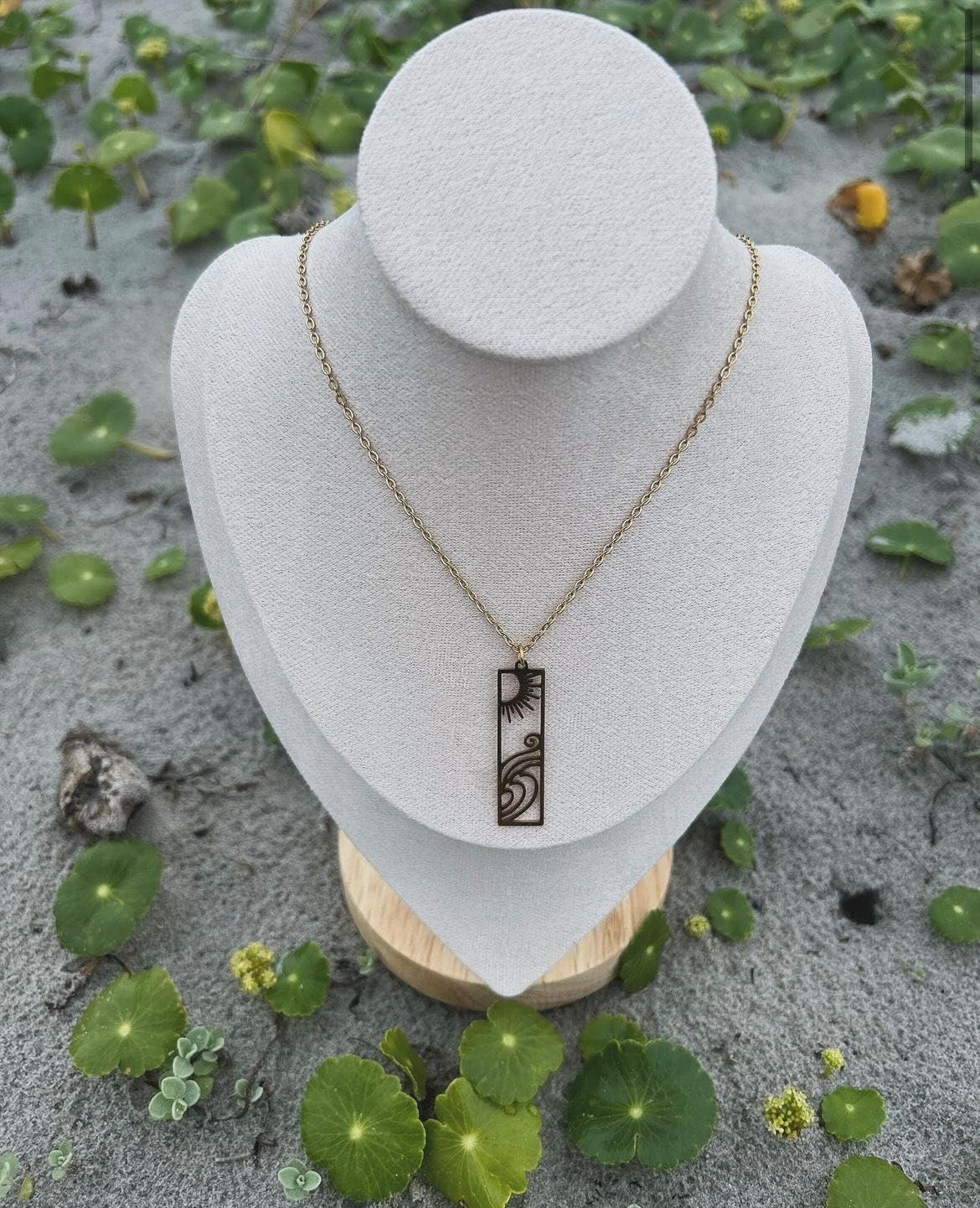 Gold Beach Day Chain Necklace